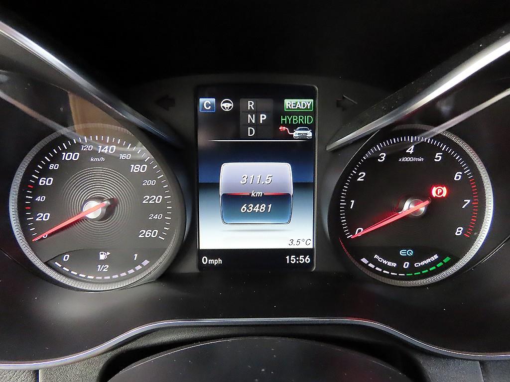 Mercedes Benz GLC Class - Vista 9