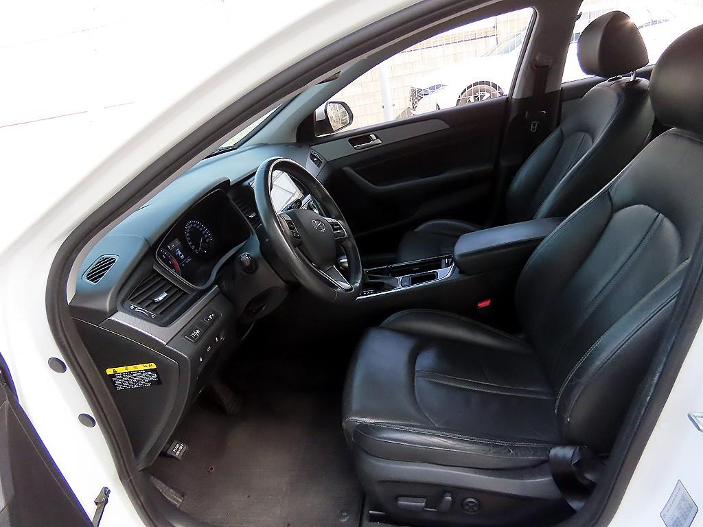 HYUNDAI Sonata - Vista 5