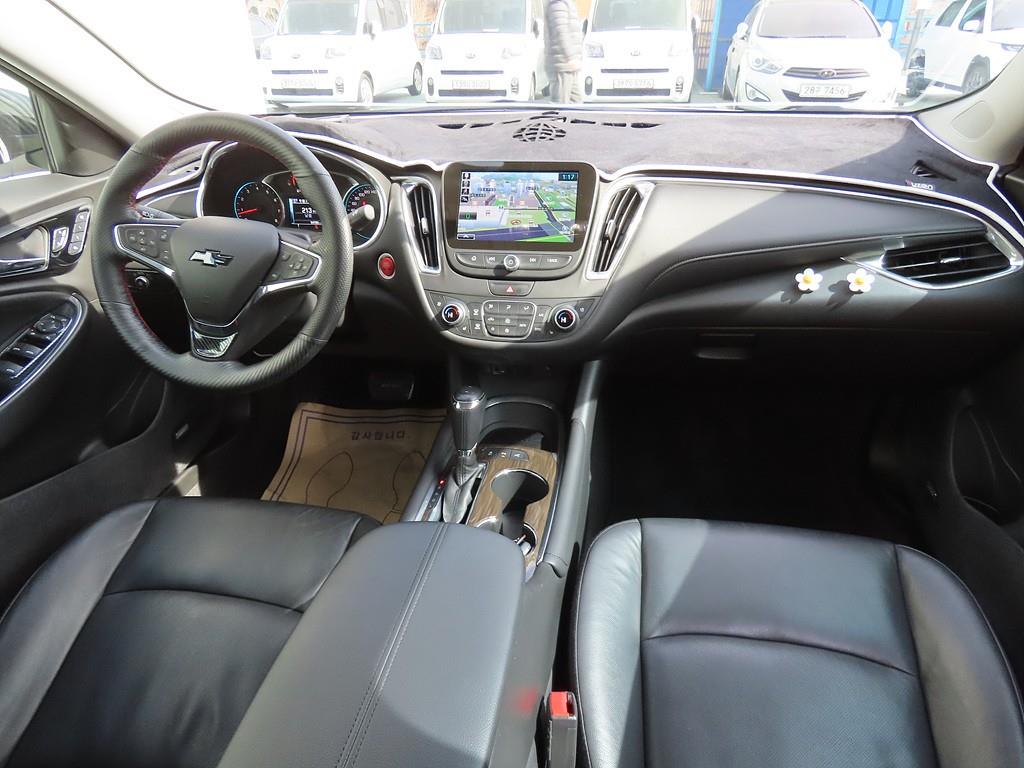 Chevrolet Malibu - Vista 5