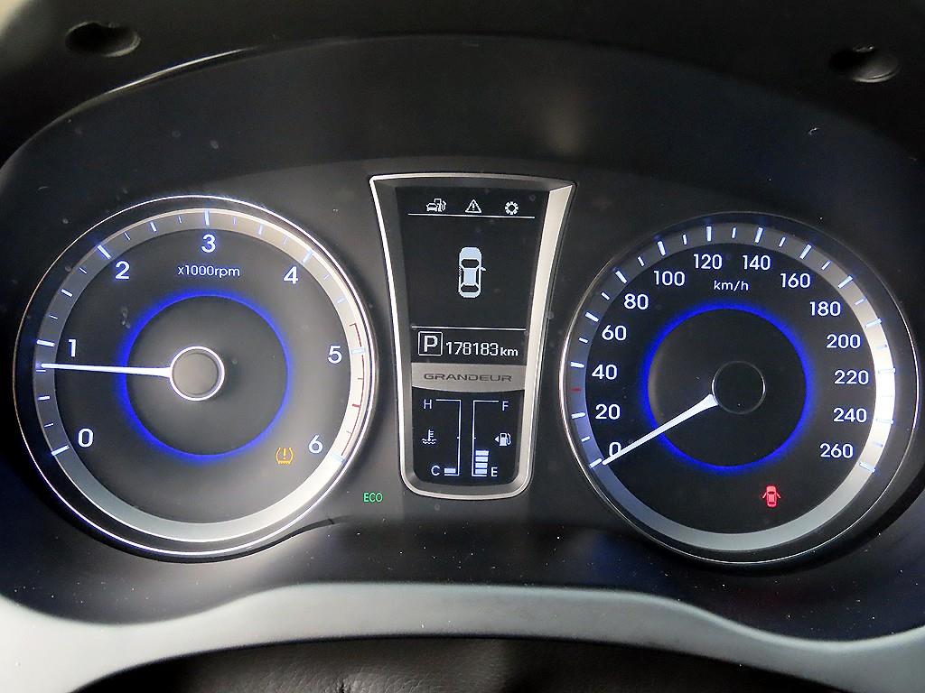 HYUNDAI Grandeur - Vista 8