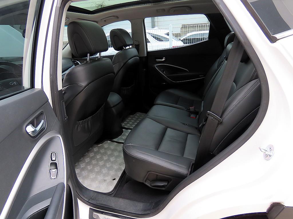 HYUNDAI Santa Fe - Vista 6