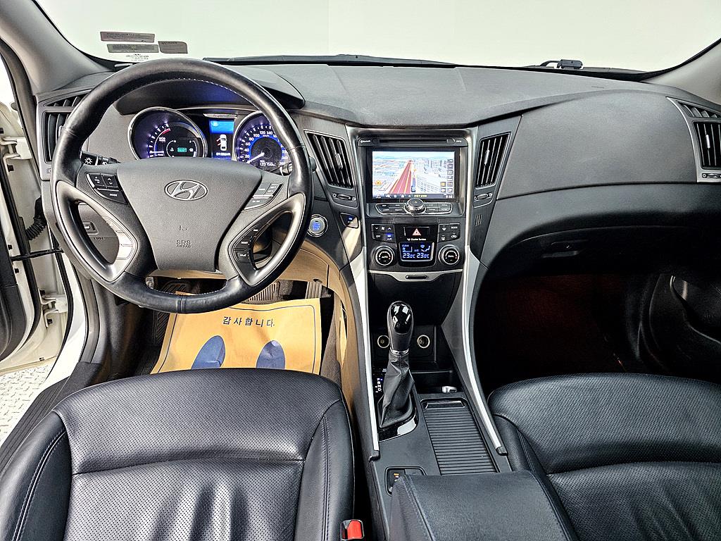 HYUNDAI Sonata - Vista 5