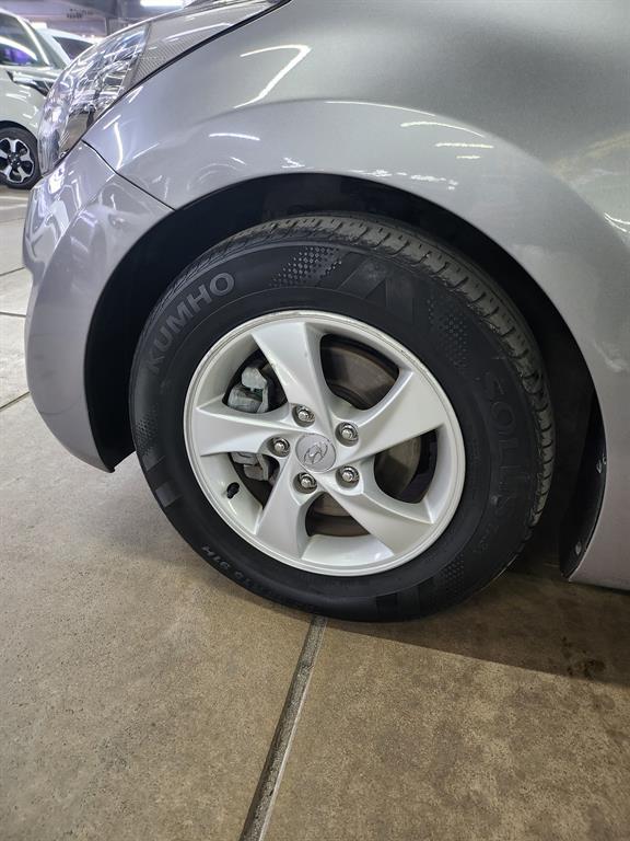 HYUNDAI Avante 2014 Gris - Importación desde Corea - HF Imports Iquique - Foto 14