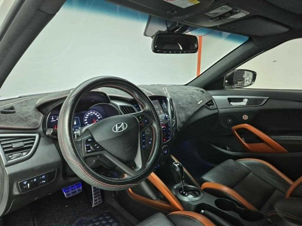 HYUNDAI Veloster - Vista 7
