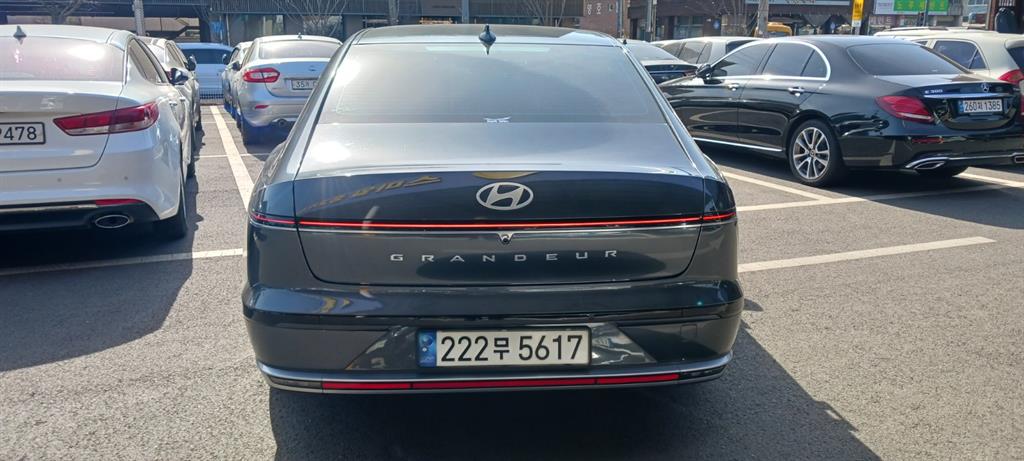 HYUNDAI Grandeur - Vista 3
