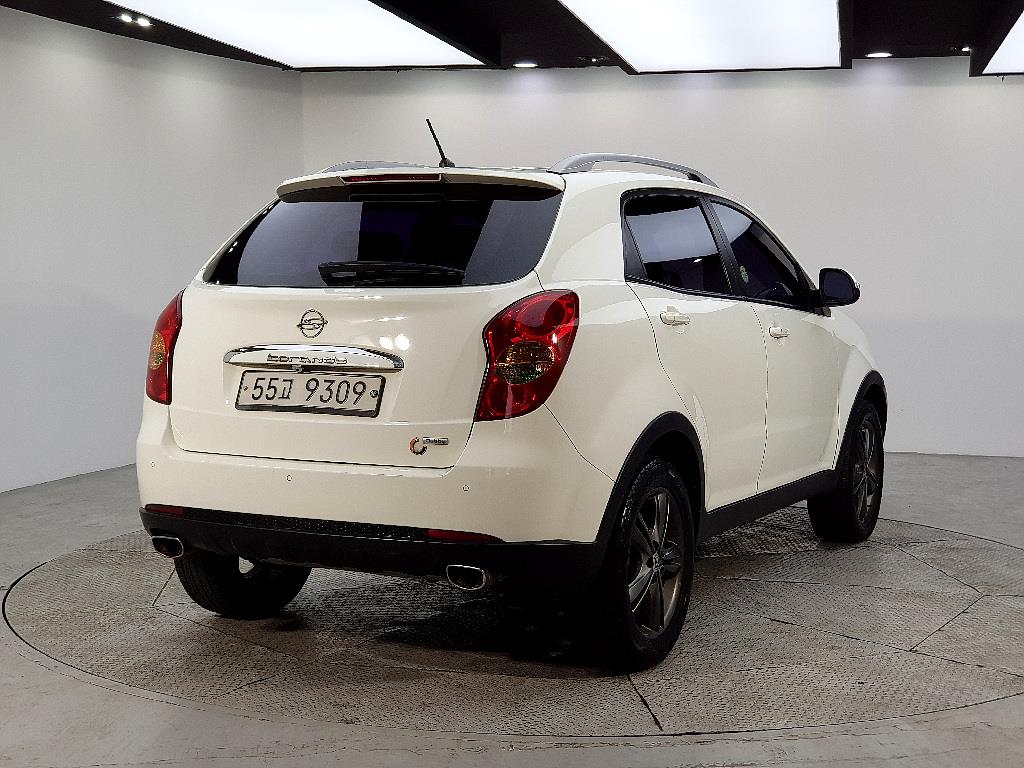 Ssangyong Korando - Vista 4