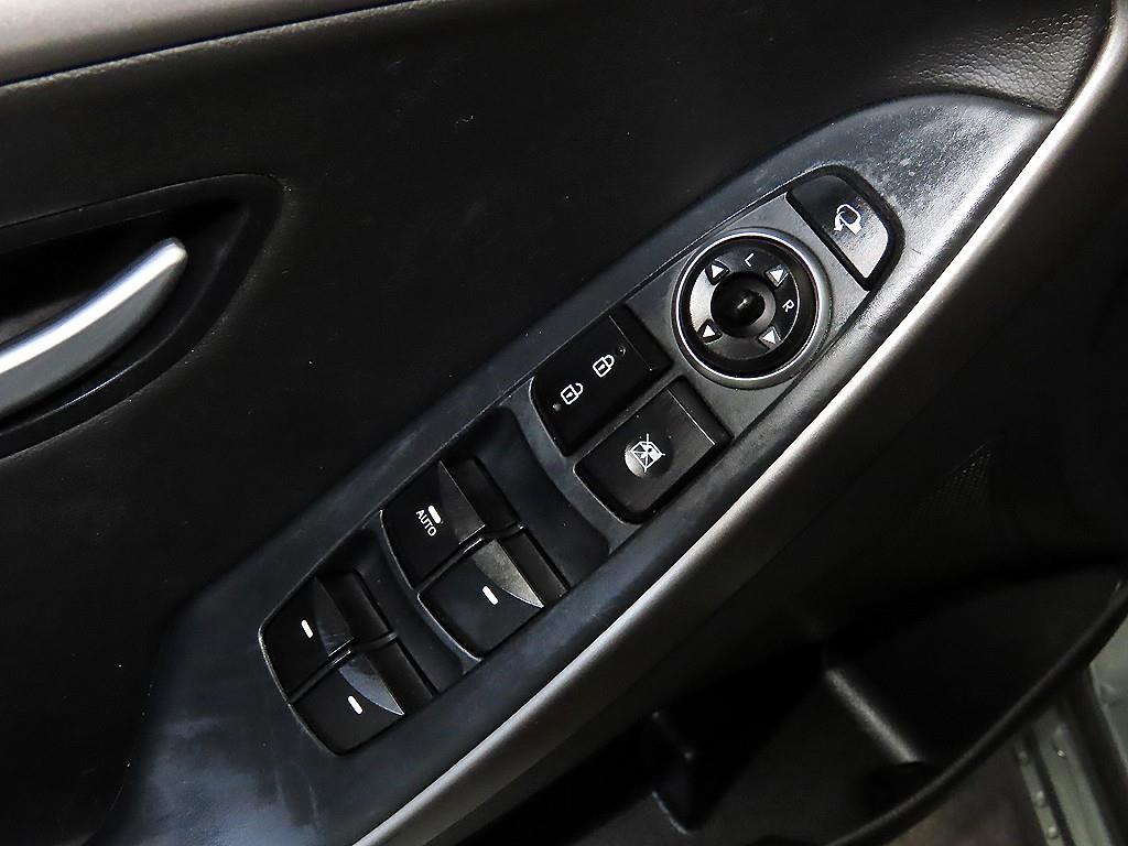 HYUNDAI i30 2016 - Importación desde Corea - HF Imports Iquique - Foto 13