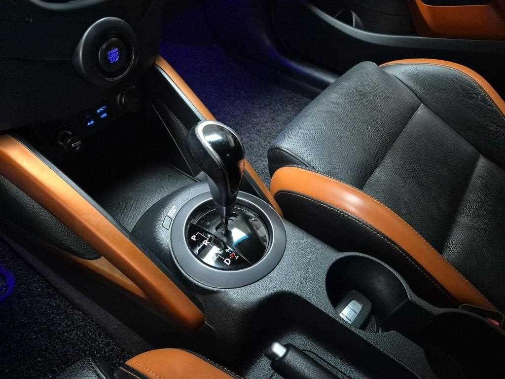 HYUNDAI Veloster - Vista 8