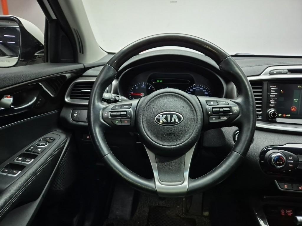 KIA Sorento - Vista 9