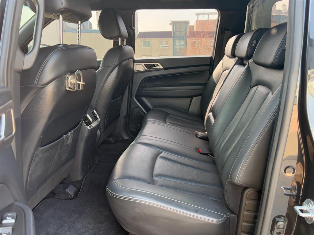 Ssangyong Rexton - Vista 11