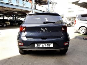 HYUNDAI Venue - Vista 6