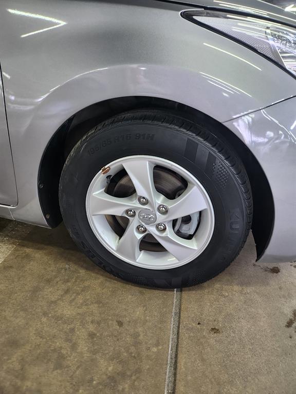 HYUNDAI Avante 2014 Gris - Importación desde Corea - HF Imports Iquique - Foto 16