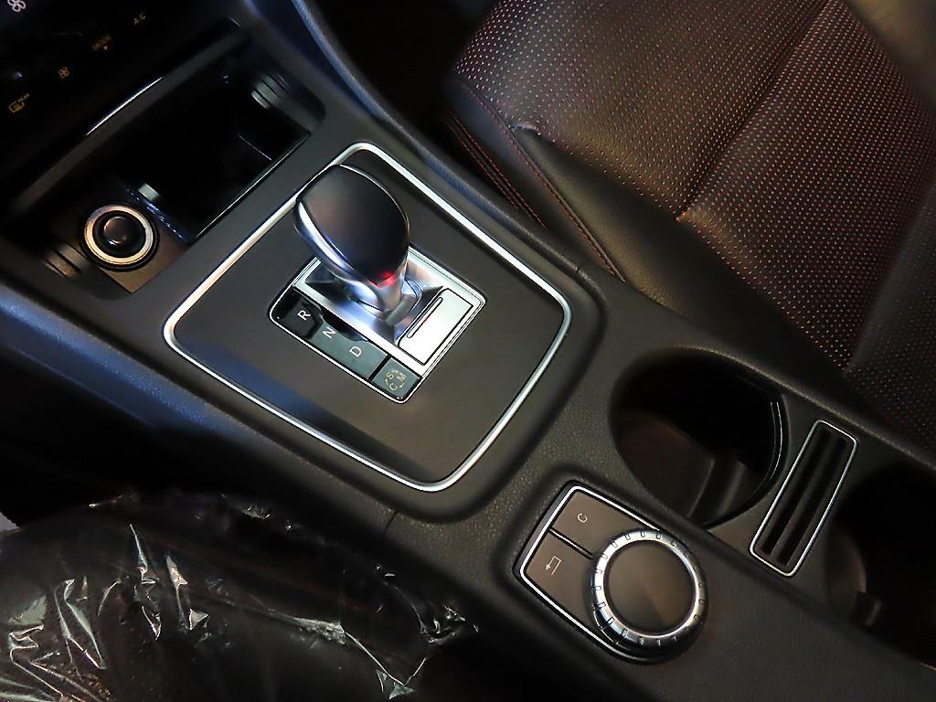 Mercedes Benz A Class - Vista 12