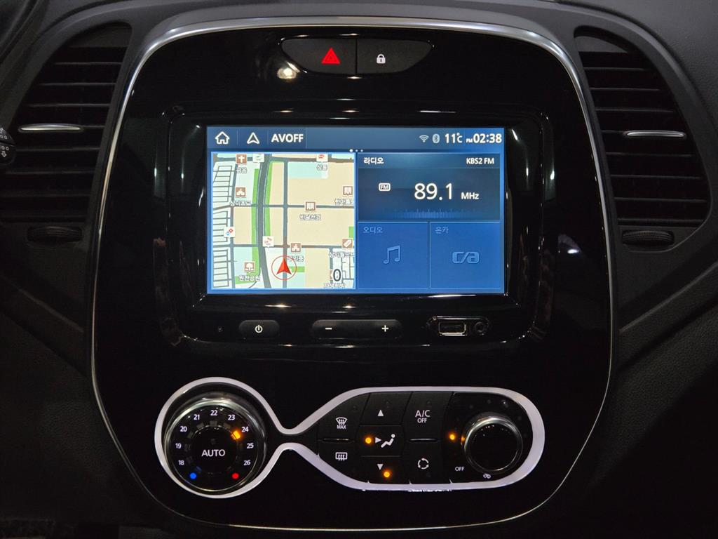 SAMSUNG QM3 - Vista 11