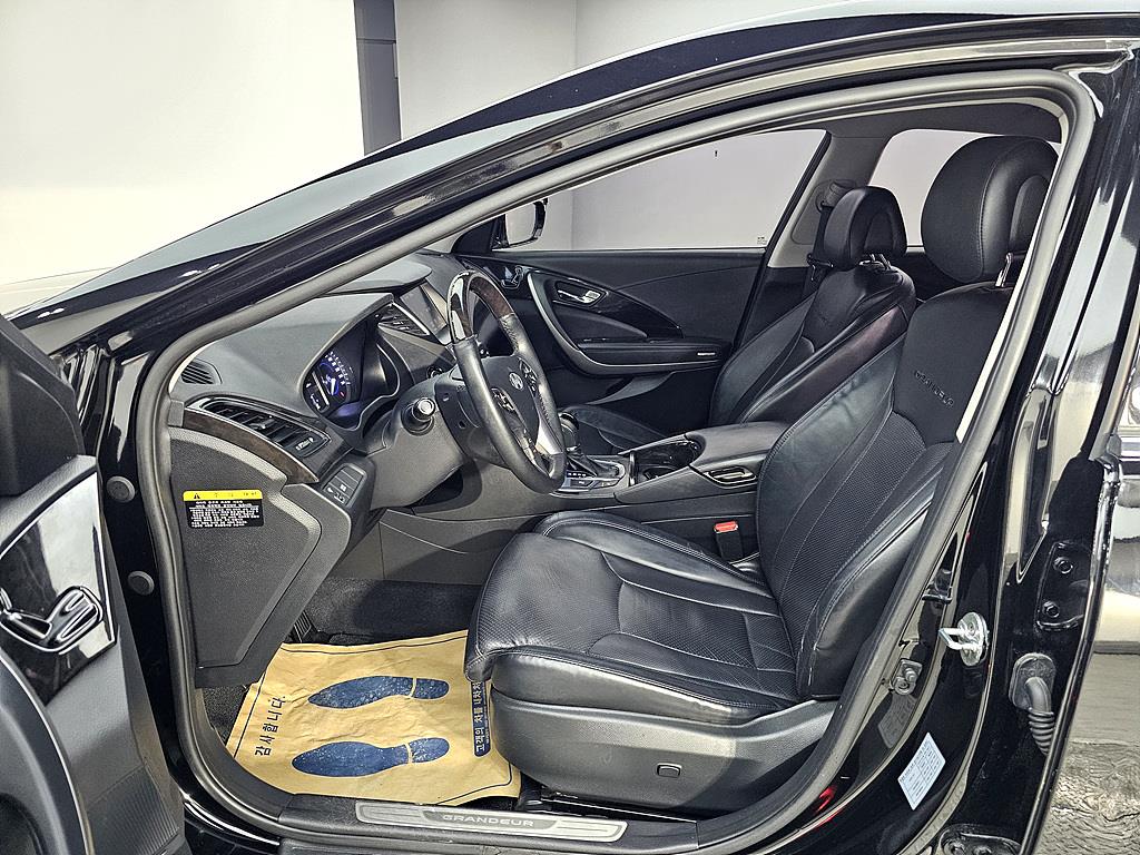 HYUNDAI Grandeur - Vista 8