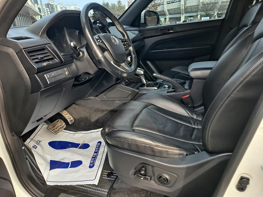 Ssangyong Rexton 2021 Blanco - Importación desde Corea - HF Imports Iquique - Foto 19