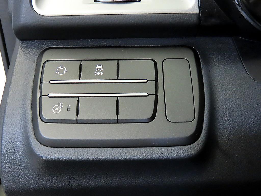 Ssangyong Tivoli 2015 Blanco - Importación desde Corea - HF Imports Iquique - Foto 13