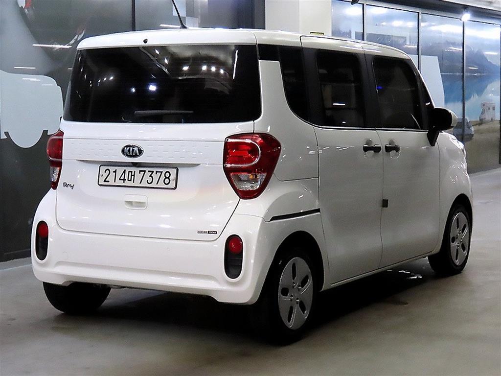 KIA Ray - Vista 4