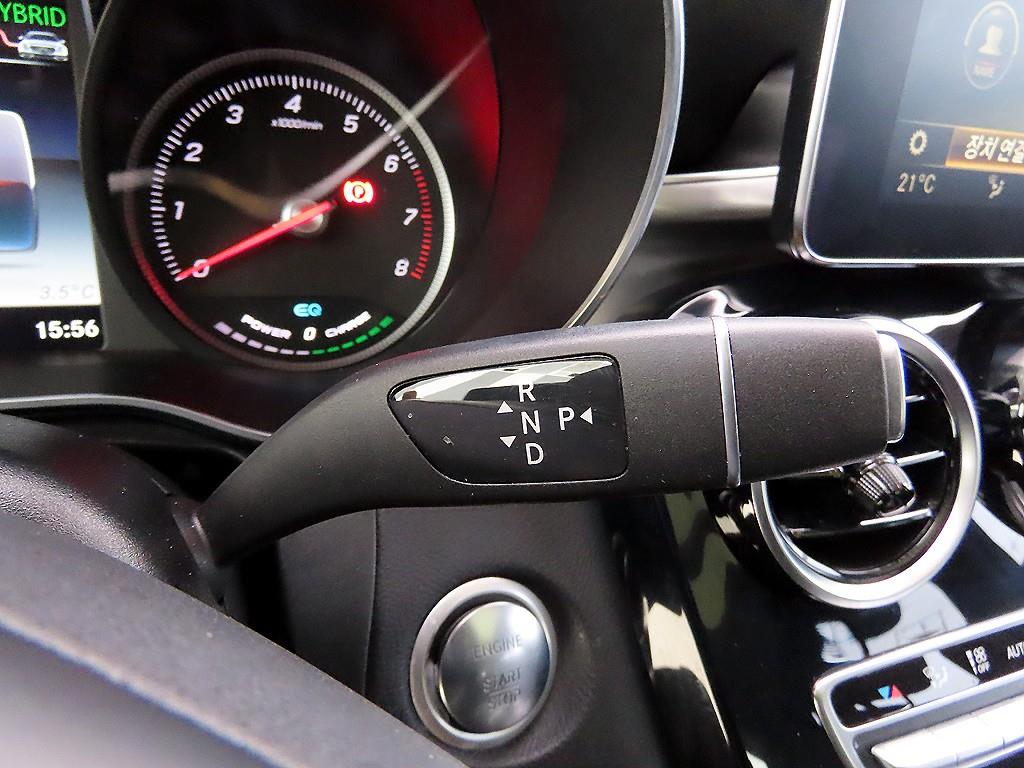 Mercedes Benz GLC Class - Vista 10