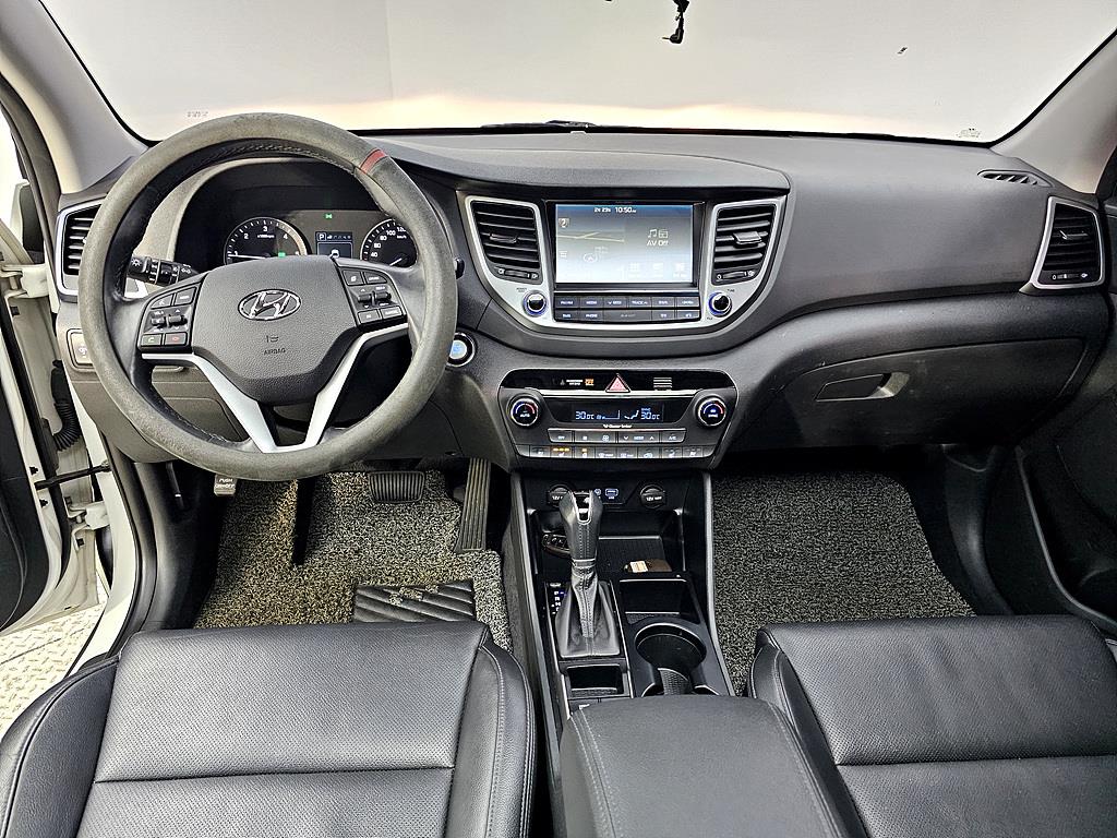 HYUNDAI Tucson - Vista 5