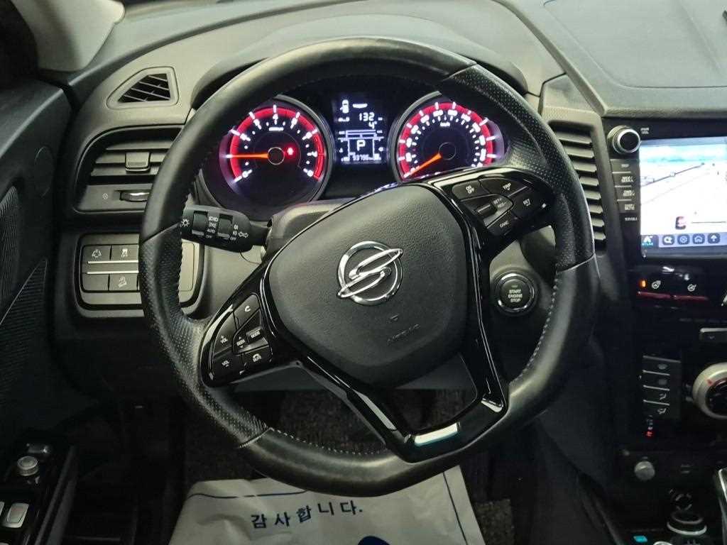 Ssangyong Tivoli - Vista 9