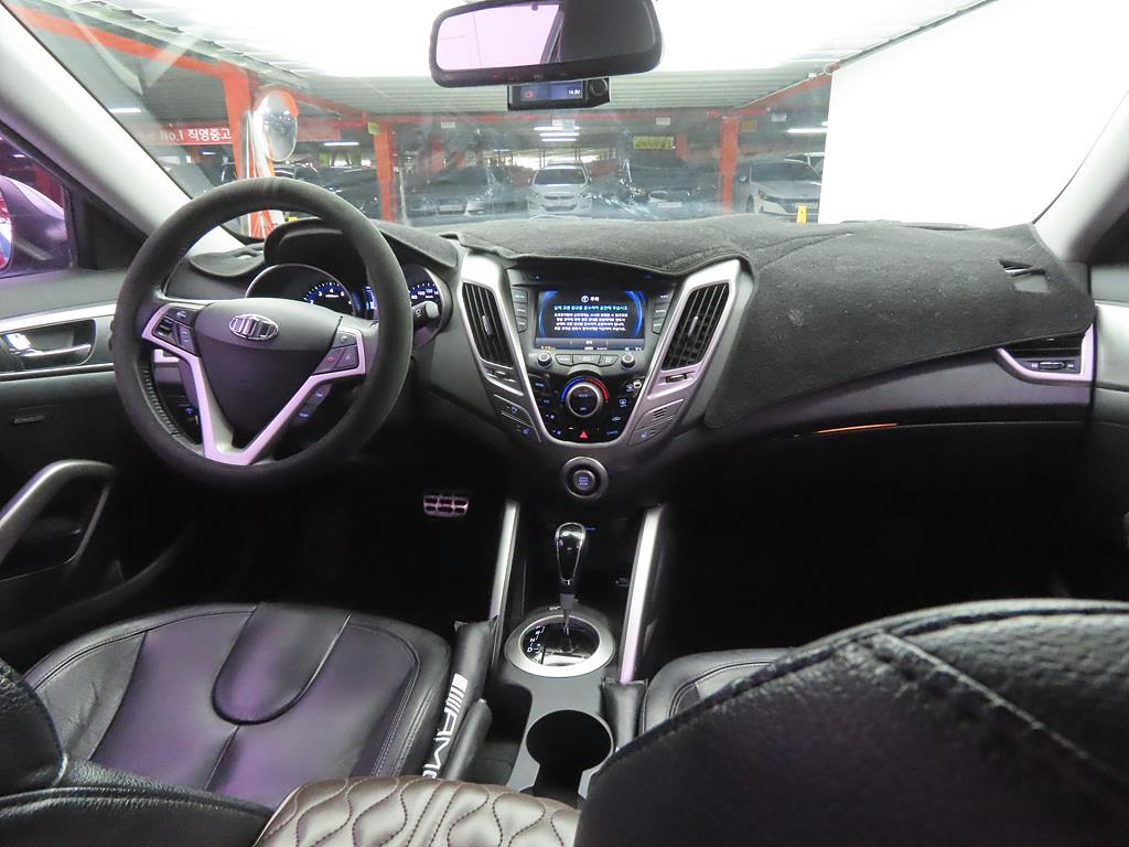 HYUNDAI Veloster - Vista 7