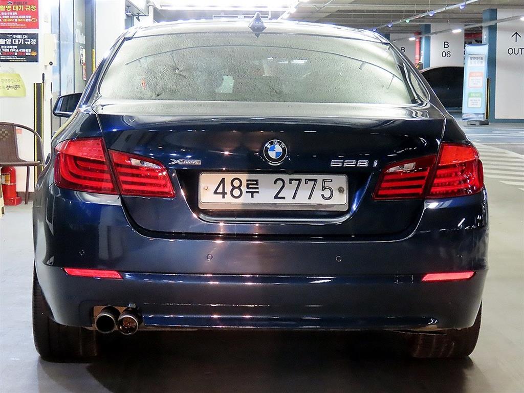 BMW 5 Series - Vista 5