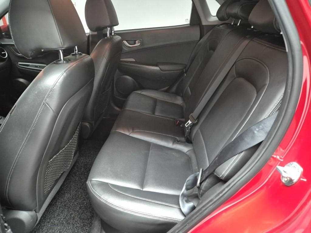 HYUNDAI Kona - Vista 12