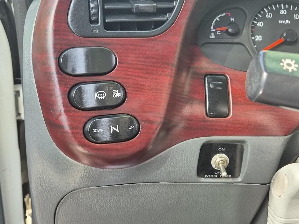 medium and large cargo truck 2014 Blanco - Importación desde Corea - HF Imports Iquique - Foto 14