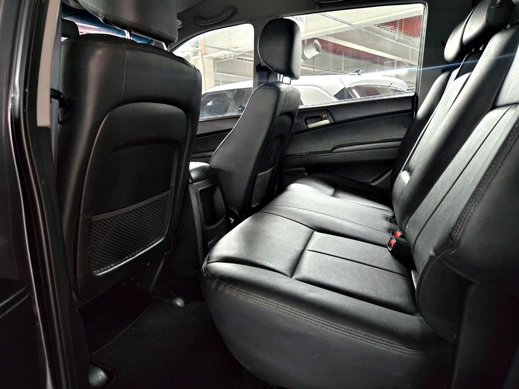 Ssangyong Korando - Vista 8