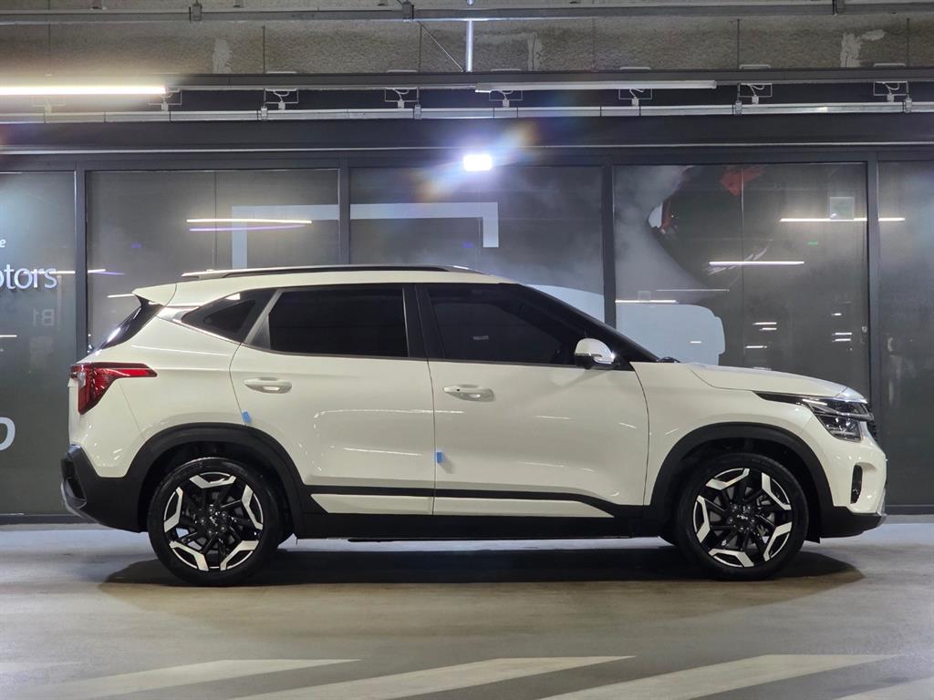 KIA Seltos - Vista 2