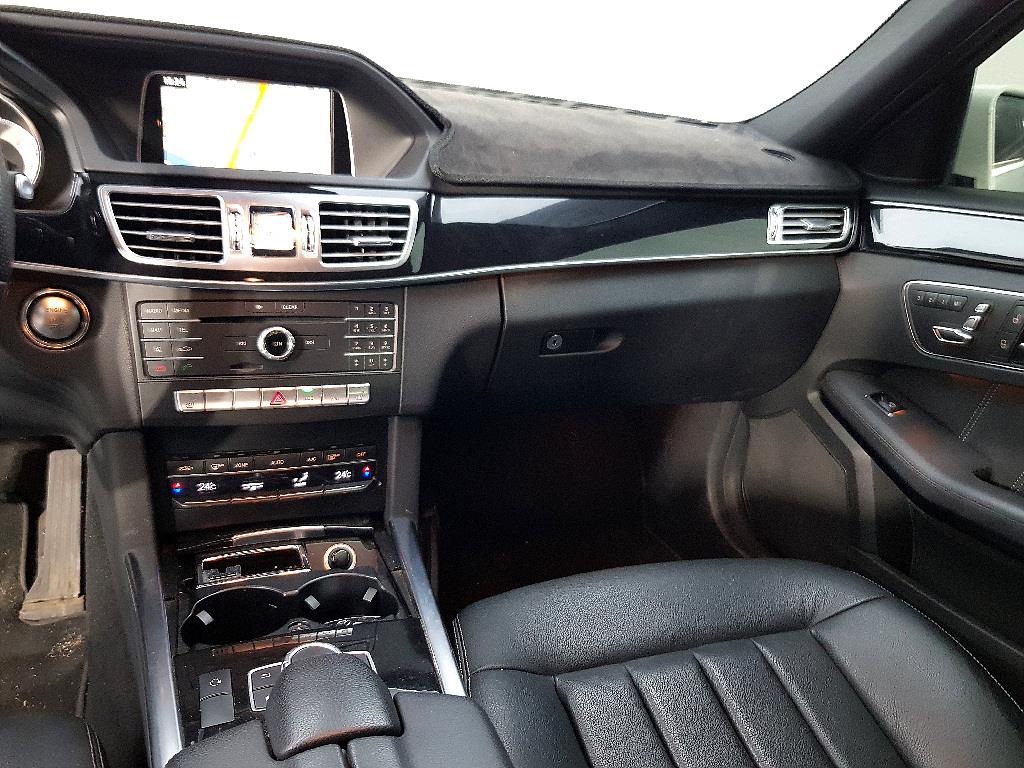 Mercedes Benz E class - Vista 10