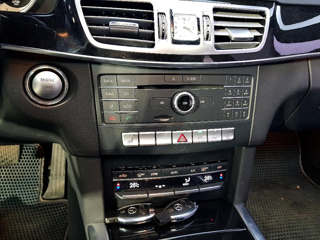 Mercedes Benz E class - Vista 11