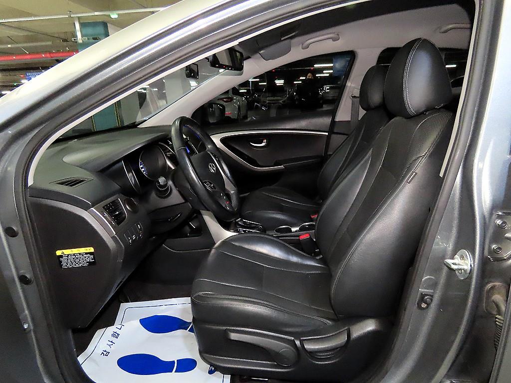 HYUNDAI i30 - Vista 6