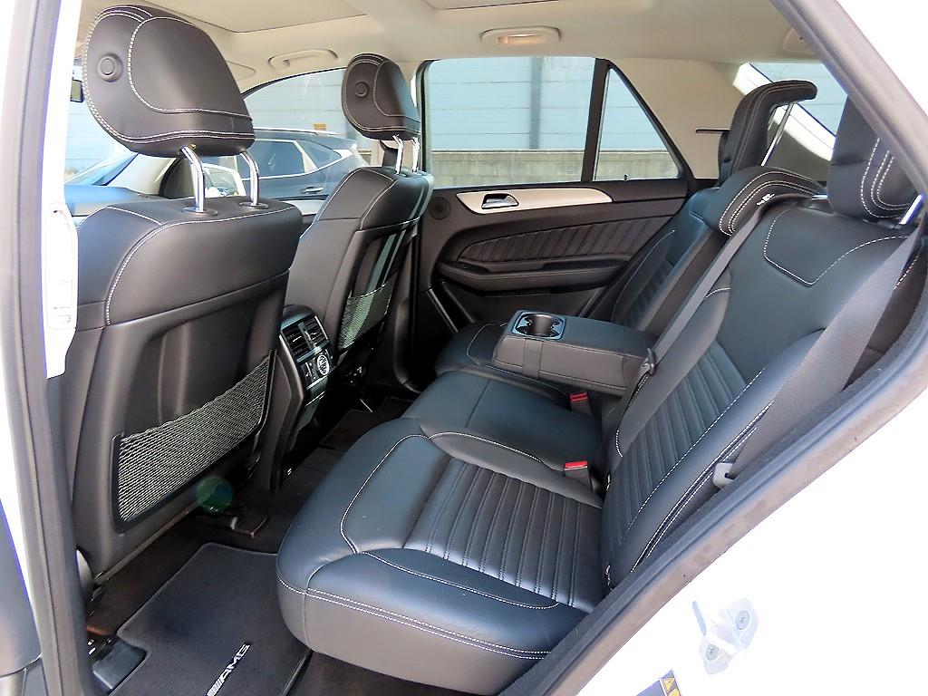 Mercedes Benz GLE Class - Vista 6