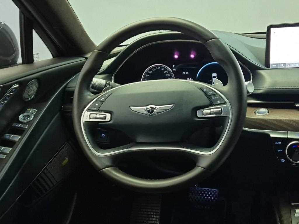 Genesis G80 - Vista 9