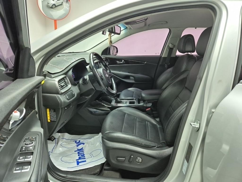 KIA Sorento - Vista 11