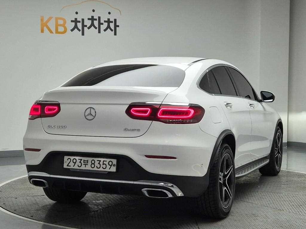 Mercedes Benz GLC Class - Vista 3