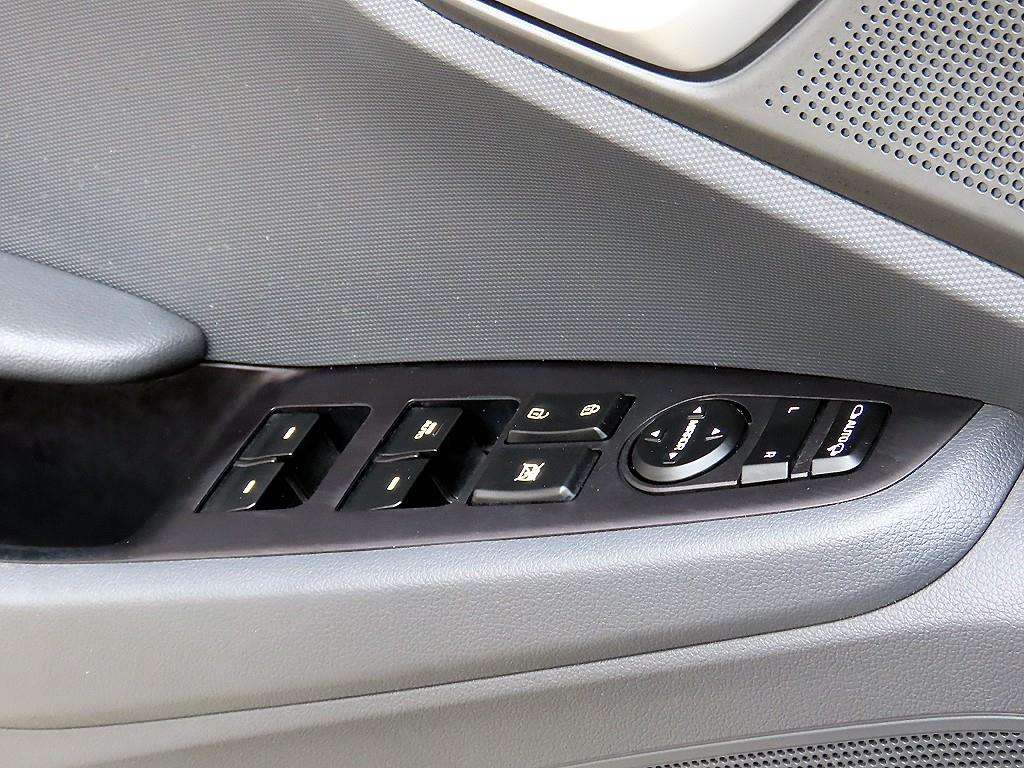 HYUNDAI Ioniq - Vista 11