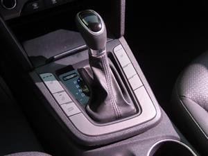 HYUNDAI Avante - Vista 12