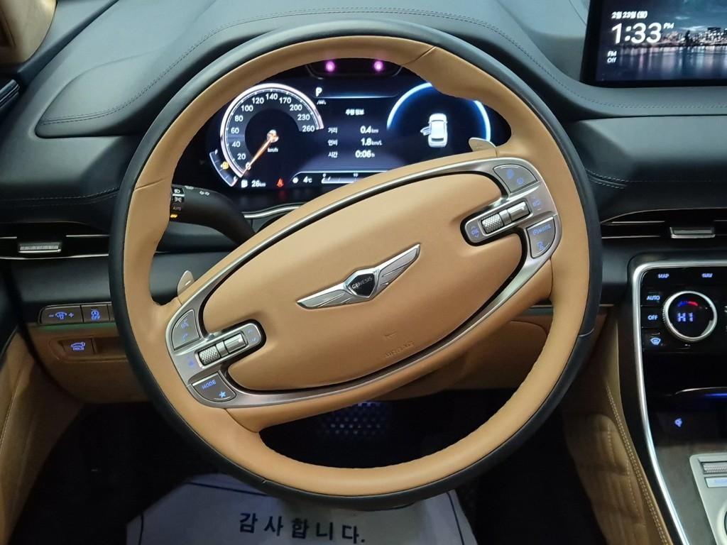 Genesis GV80 - Vista 9