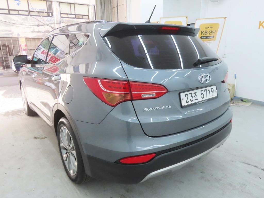 HYUNDAI Santa Fe - Vista 4
