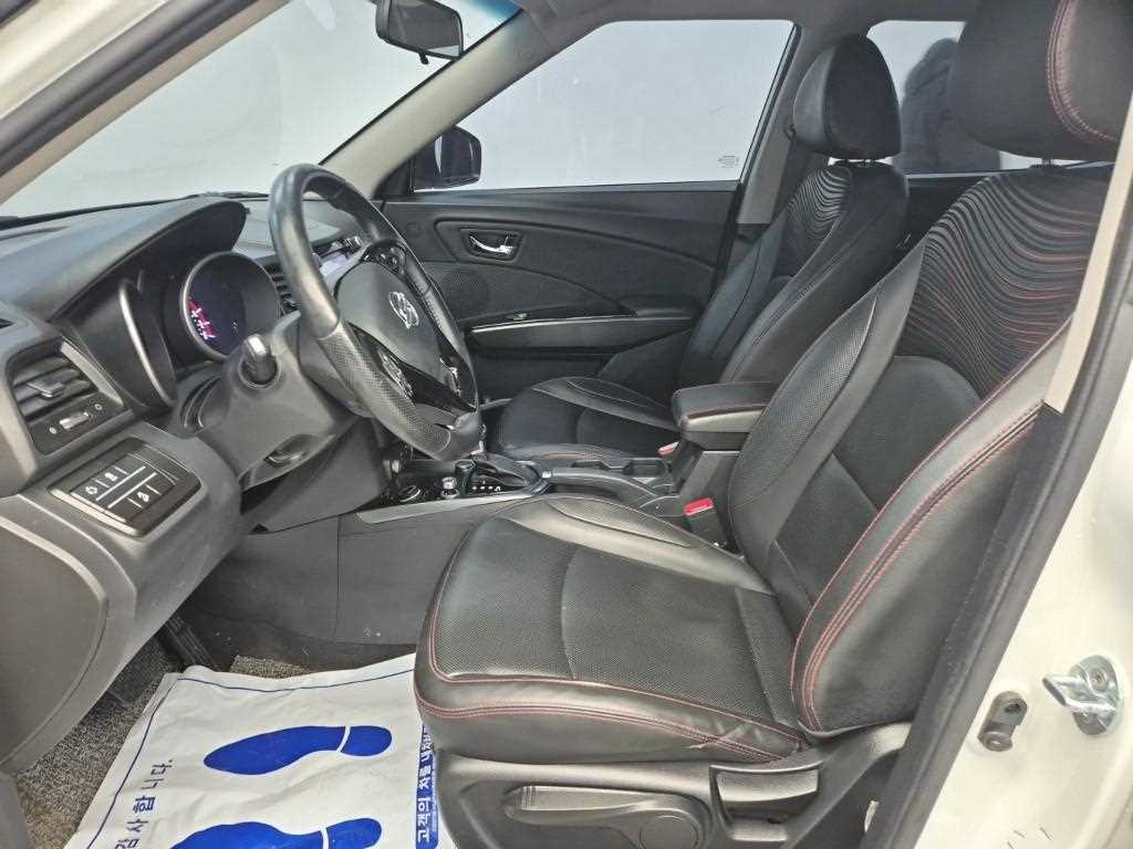 Ssangyong Tivoli - Vista 11