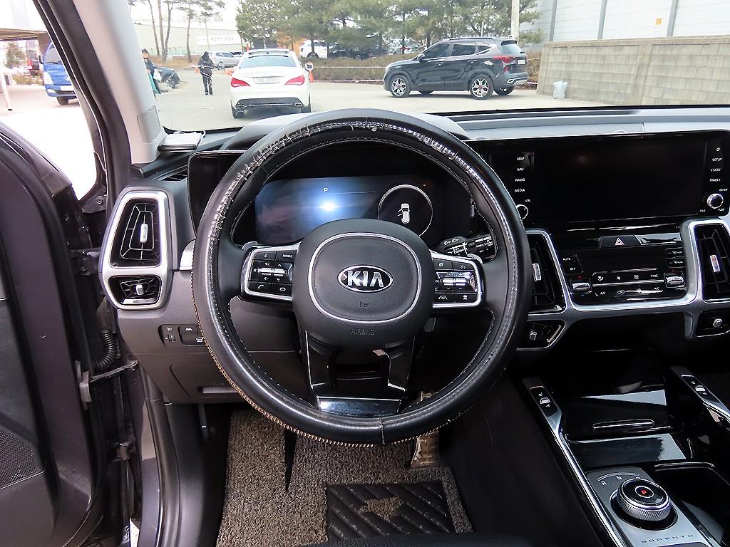 KIA Sorento - Vista 8
