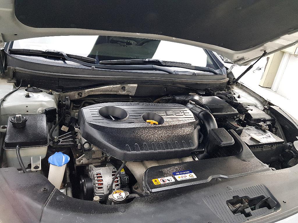 HYUNDAI Sonata - Vista 6