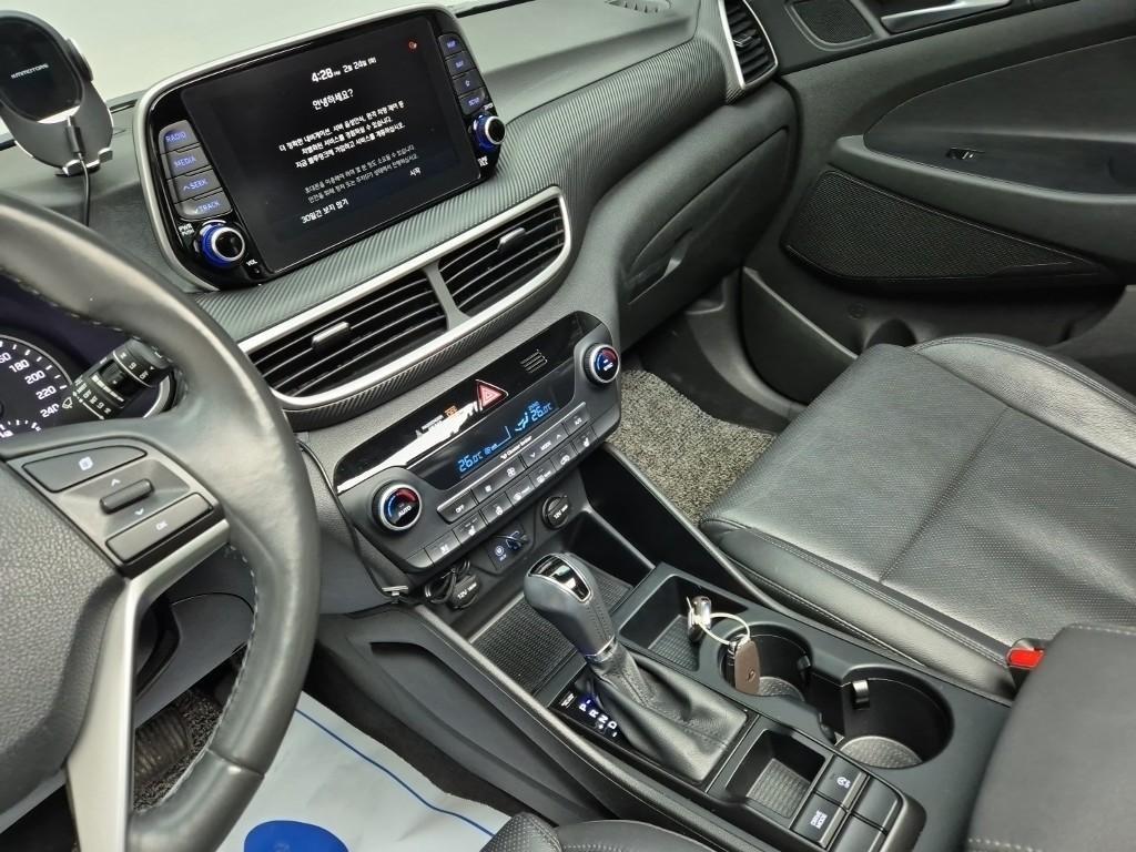 HYUNDAI Tucson - Vista 10