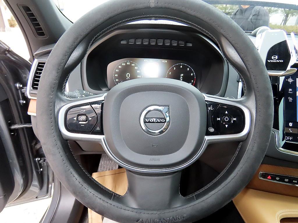 Volvo XC90 - Vista 8