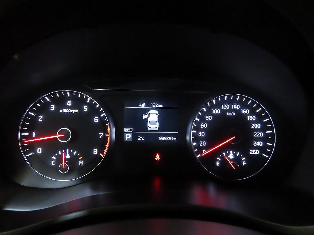 KIA K7 - Vista 9