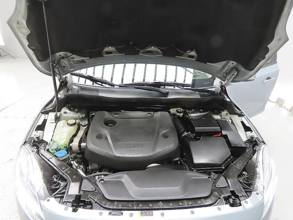 Volvo V40 2017 Gris - Importación desde Corea - HF Imports Iquique - Foto 8