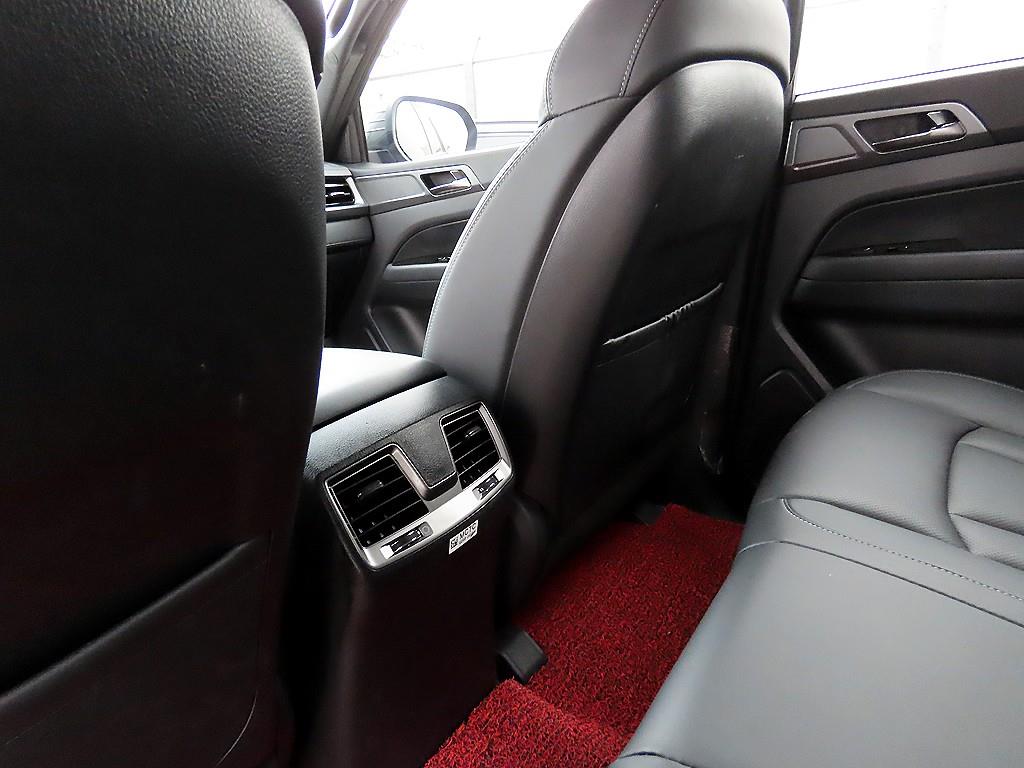 Ssangyong Rexton 2024 Verde - Importación desde Corea - HF Imports Iquique - Foto 16